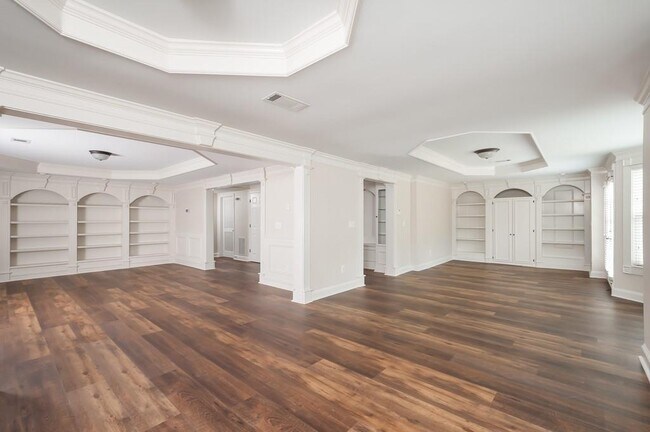 Building Photo - 6005 Oakbury Ln
