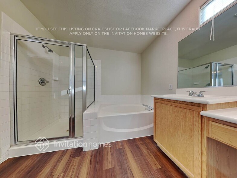 Building Photo - 9153 Starling Wing Pl