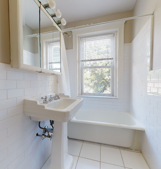 Apt 9 - 8 Gray St