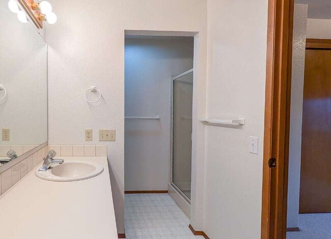 Building Photo - 4304 83rd Ave NE