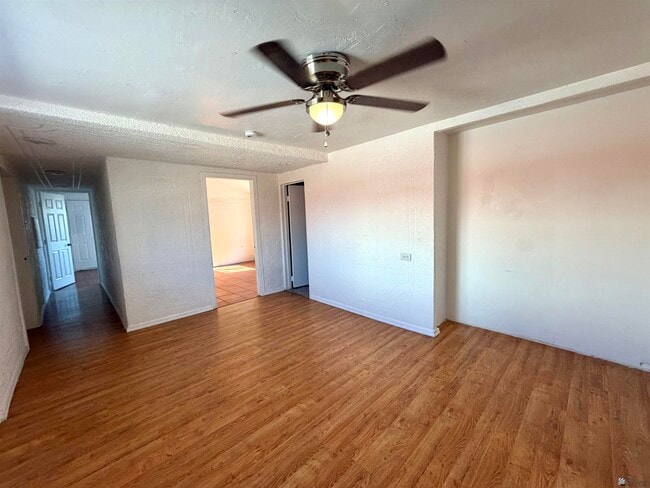 Building Photo - 1181 W 8th Pl