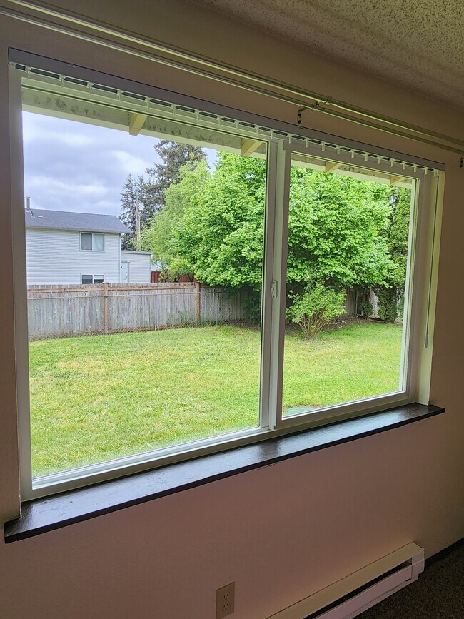 Building Photo - 17010 15th Ave E