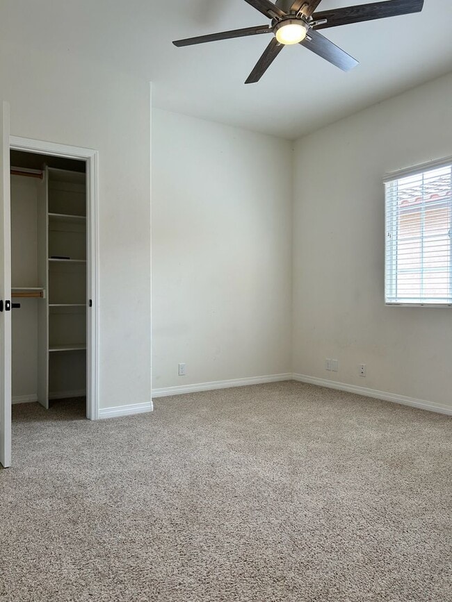 Building Photo - Please Contact Vaughn Realty to set up an ...