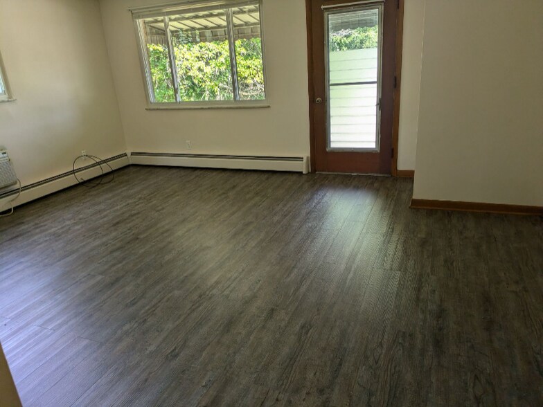 Building Photo - 3553 W Galbraith Rd