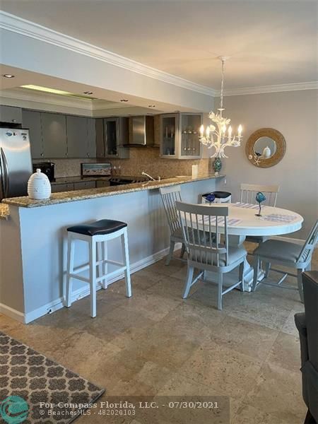 Building Photo - 1900 S Ocean Blvd