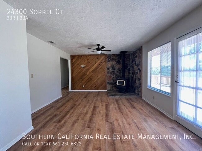 Building Photo - 24300 Sorrel Ct