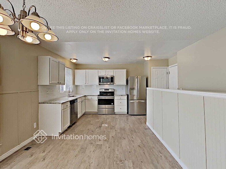 Building Photo - 12052 Ivanhoe Cir