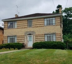Building Photo - 4542 Linden Ave