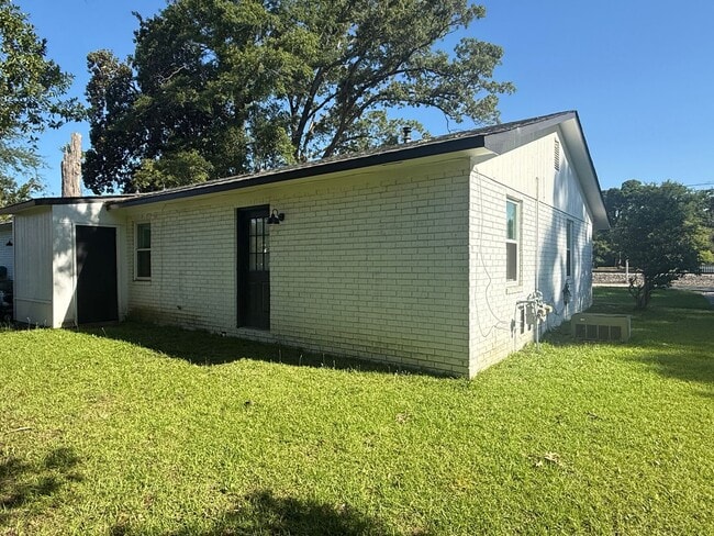 Building Photo - 2 bed/1 bath duplex in Harlem, GA