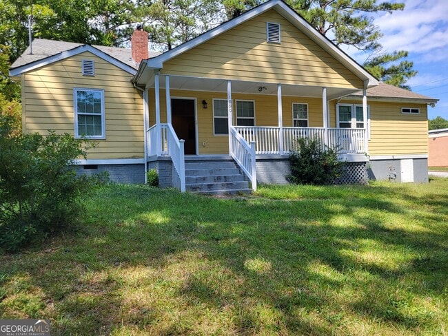 Building Photo - 1890 Dresden Dr