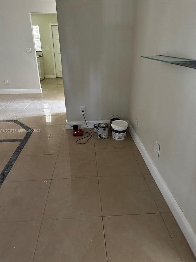 Building Photo - 5221 NW 15th Ct