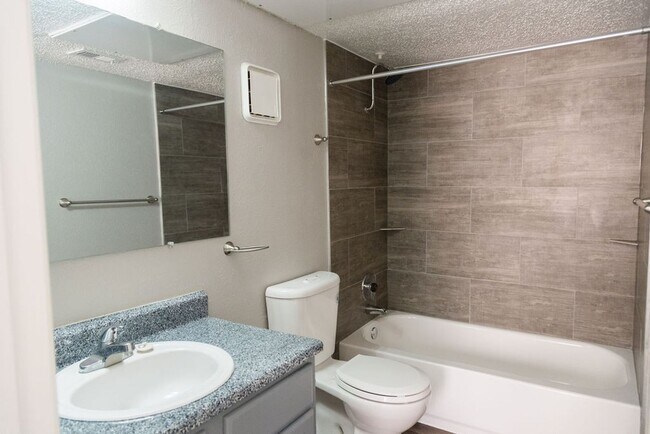 Interior Photo - Park Plaza