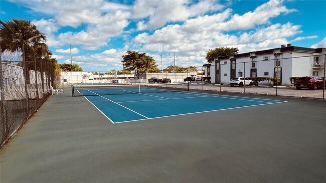 Building Photo - 7226 SW 94th Pl