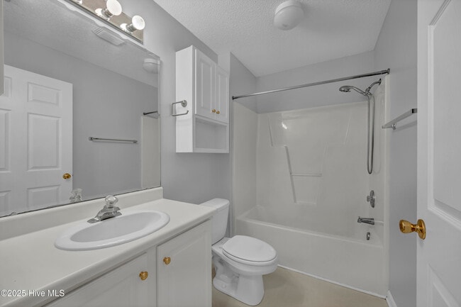 Building Photo - 5012 Hunters Trail