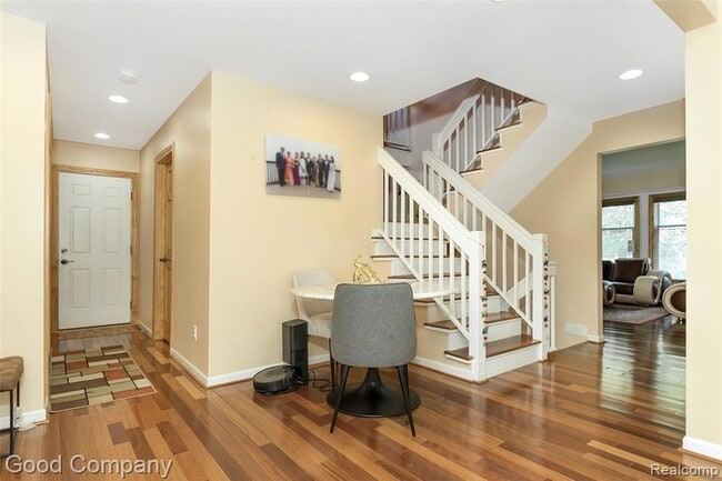 Building Photo - 30384 Castleford Ct
