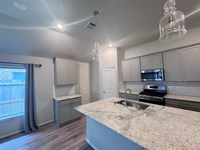 Building Photo - 10818 Cassiopeia Creek Cir