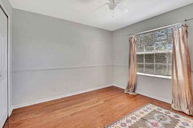 Building Photo - 21783 Philmont Ct
