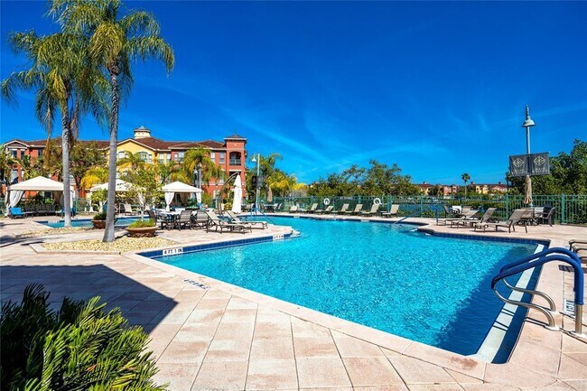 Building Photo - 2733 Via Cipriani