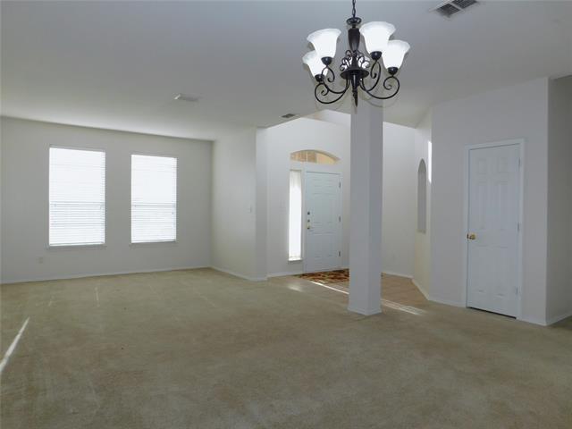 Building Photo - 2701 Clark Dr