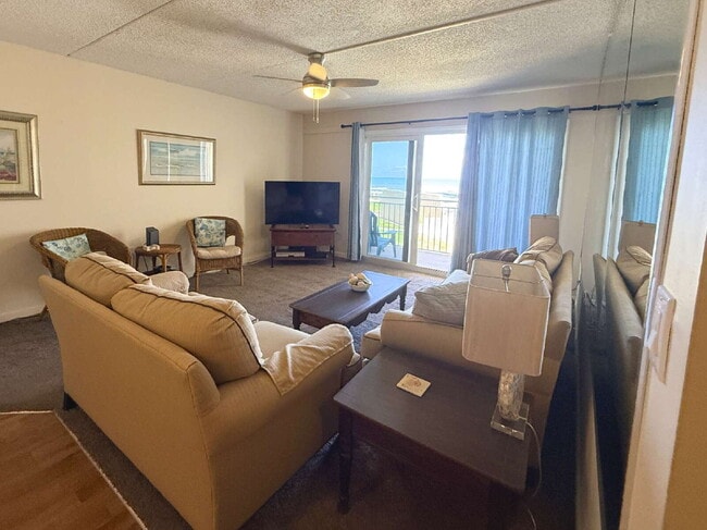 Building Photo - Furnished Tradewinds Condo!