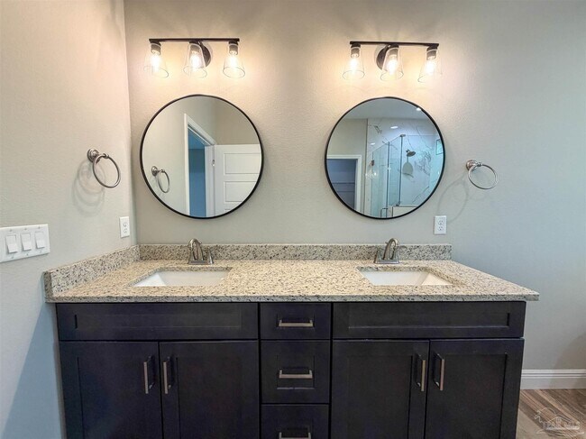 Building Photo - 1608 Toni St