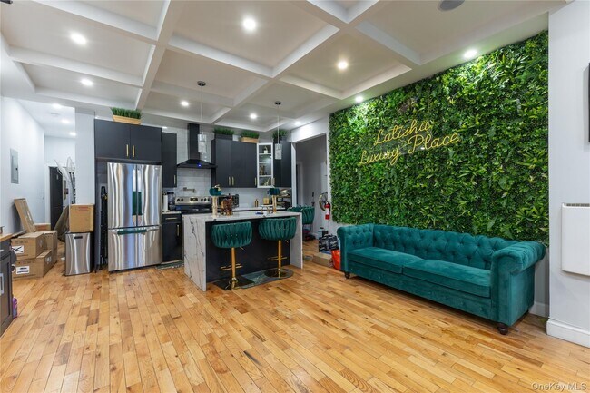 Building Photo - 48 Essex St