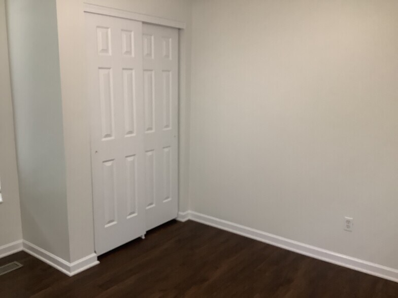 Building Photo - 7633 Mourning Dove Ln