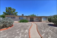 Building Photo - 3807 Waymore Dr