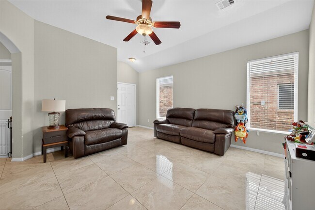 Building Photo - 20415 Summer Jasmine Way