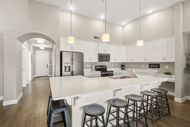 Building Photo - 1111 Gap Canyon Pkwy