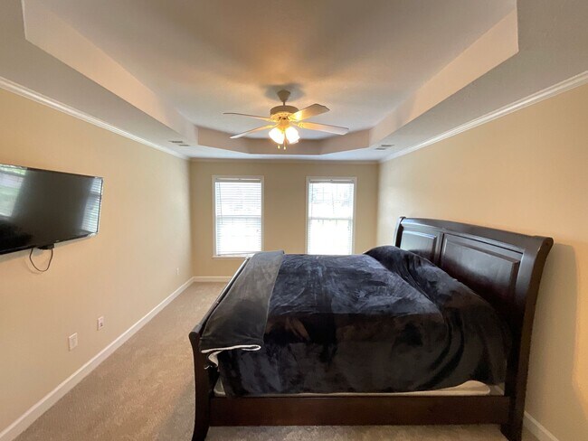 Building Photo - 4196 Aerie Cir