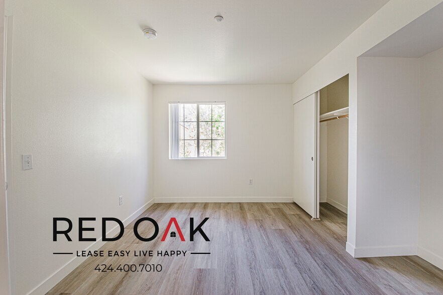 Building Photo - 32325 S Pasadena St