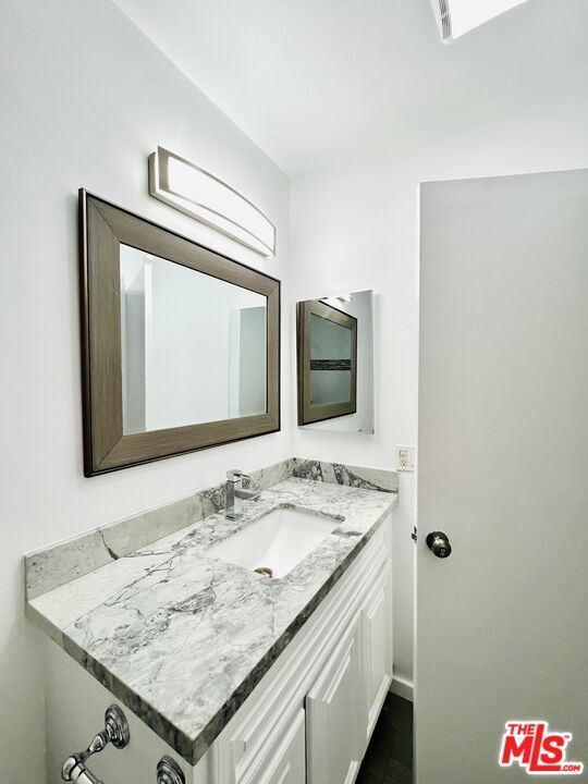 Building Photo - 1833 Normandie Ave