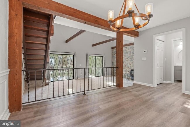 Building Photo - 926 Rhue Haus Ln