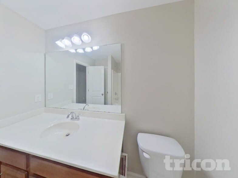 Building Photo - 253 Aershire Ct