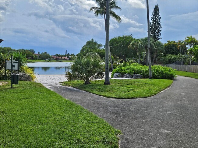 Building Photo - 10630 SW 158th Ct