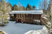 Building Photo - Stunning two-story home in Woodland Park