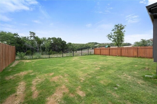 Building Photo - 8215 Prairie Rye Dr