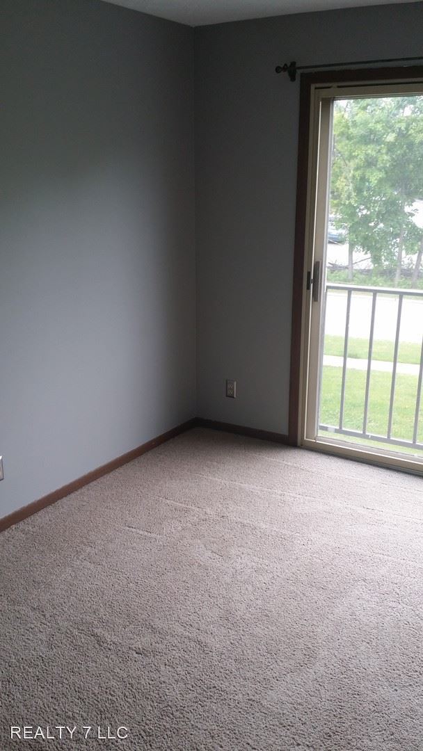 Building Photo - 1667 Cedarwood Dr