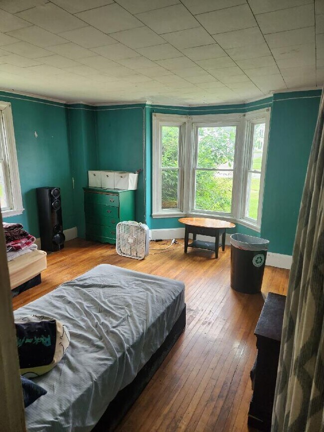 Bedroom #1 - 35 Holyoke St