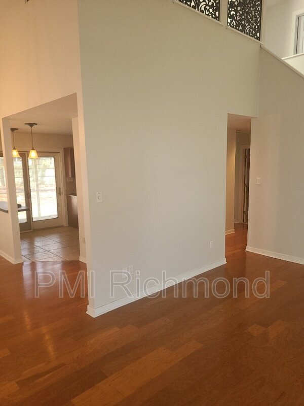 Building Photo - 4601 Winterset Pl