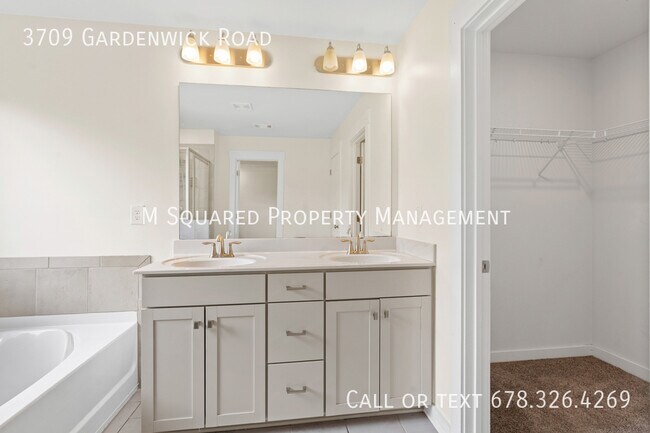 Building Photo - 3709 Gardenwick Rd