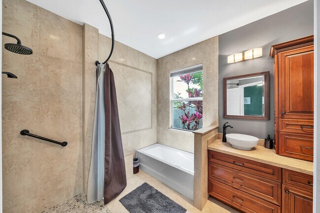 Building Photo - 23281 Butterfly Palm Ct