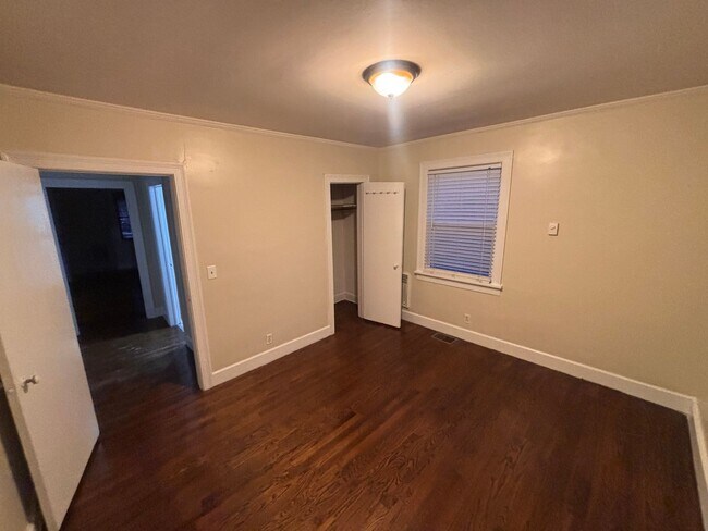 Building Photo - 1416 Greenland Ave