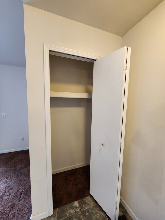 Building Photo - 15779 Canal Rd