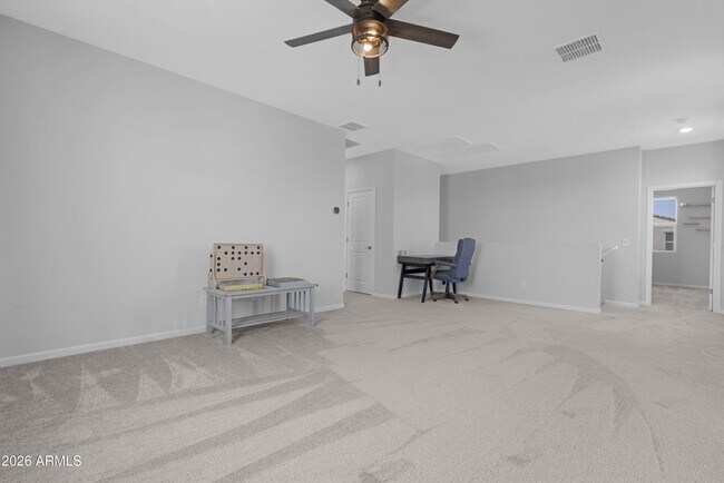 Building Photo - 2562 E Boulder Ave