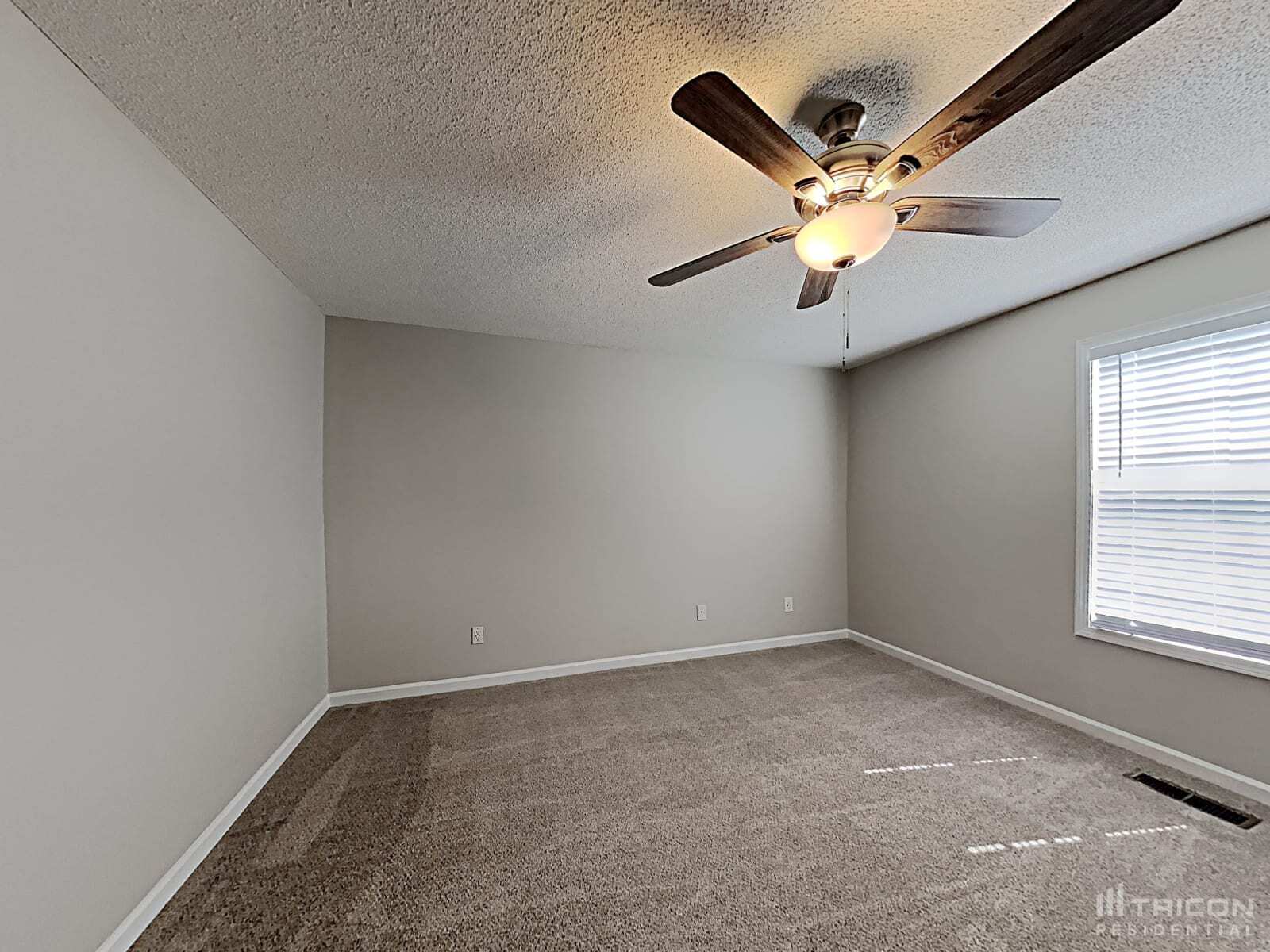 Building Photo - 412 Remington Ct