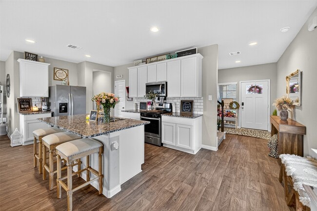 Building Photo - 13009 Leisure Cove Dr