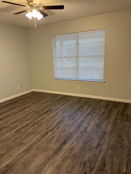 Building Photo - 1437 Cavender Dr