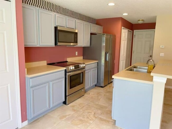Building Photo - 15255 Harrowgate Way